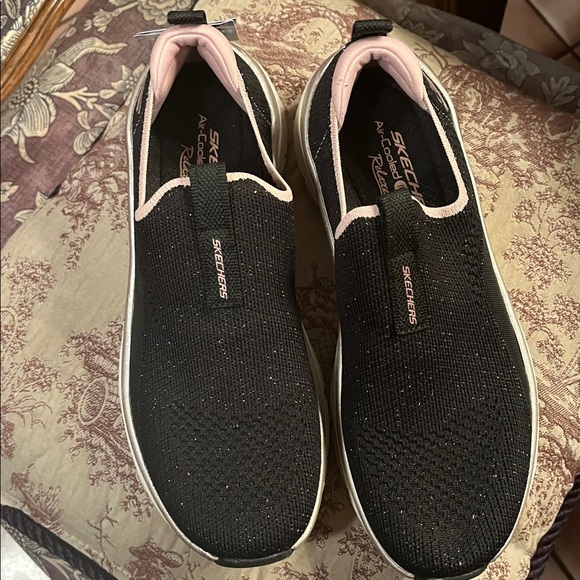 Skechers Women's Black and Light Pink Slip-On Sparkly Sneakers - Picture 1 of 5